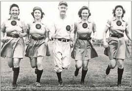 Many people in the 1950s thought that women were not supposed to play baseball. 20 Pictures From The All American Girls Professional Baseball League Baseball League American Baseball League Baseball Girls