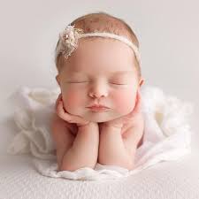 Frankie Mullen's Instagram, Twitter & Facebook