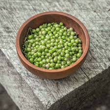 Cooking with Green Coriander (Unripe Cilantro Seeds)