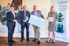 About us products videos catalog certificates contact. Manz Landtechnik Gewinnt Handwerkspreis Der Burgschaftsbank Brandenburg Wirtschaft Und Markt