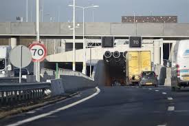 In 2004 startte men met het plan om de n2 in maastricht om te bouwen. Koning Willem Alexandertunnel Weer Open De Limburger Mobile