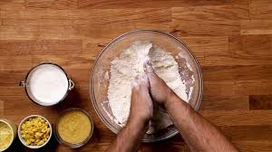 Pains De Mais Epices 5 Chefs Dans Ma Cuisine Ici Radio Canada Ca Cheese Food Condiments