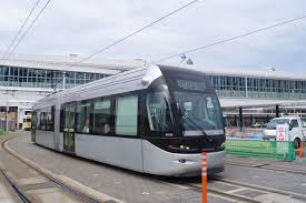 北陸新幹線を富山駅で拝む 鉄道 写真 路面電車 列車