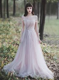 Check spelling or type a new query. Exklusive Prinzessin A Linie Brautkleid U Boot Ausschnitt Rosa Tull Spitze Mit Ruschen