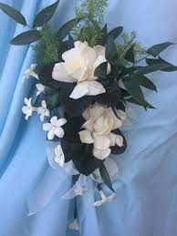 But, i've heard horror stories about them turning brown and wilting in the heat. Gardenia And Stephanotis Wedding Bouquet Sunshine Baskets