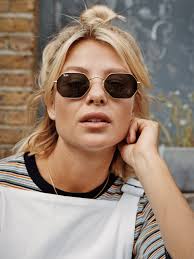 Jessica Woodley's Instagram, Twitter & Facebook