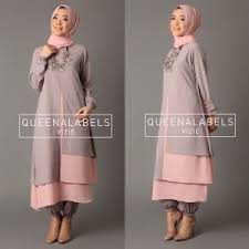 Aku sudah menikah sejak setahun lalu.dan aku sangat mencintai istriku.namanya indah 22 tahun ibu dan indah terlihat sangat terpukul dengan kejadian itu, jadinya sekarang akulah satu satunya pria dirumah ini. Baju Gamis Pesta Muslimah Modern Vizie By Queenalabels Model Pakaian Gaya Modern