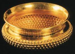 Assyrian patterns often resemble the ancient egyptian patterns although the assyrians accommodated them to their religion and the necessities of life. Gold Bowl With The Common Assyrian Flower Icon Royal Tombs Of Nimrud C 744 705 Bce Ancient Civilizations Ancient Jewelry Mesopotamia