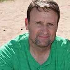 Ruth Hecker's Instagram, Twitter & Facebook