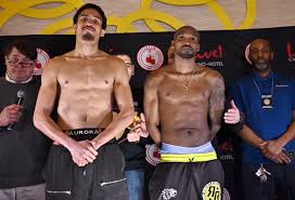 Boxing News: Fox & Robinson Weights For UBO Title » February 21, 2026