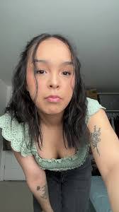 Kari Dickerson's Instagram, Twitter & Facebook