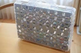 ダイソー商品で パーフェクトな糸収納 これを考えた人は天才だ happy go lucky 心地いい暮らしのコツ powered by ライブドアブログ 手芸 収納 糸の収納 クラフトルームの収納