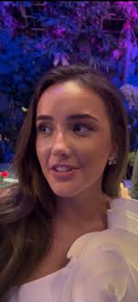 Lucy's Performance of The Wind Beneath My Wings