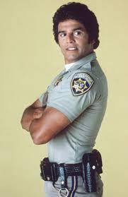 Erik estrada / j parti/globe photos, inc. Chips Star Erik Estrada Embraces Character That Made Him A Sex Symbol Fun And Entertainment Qctimes Com
