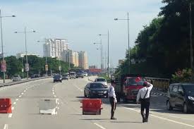 Pada tahun 1951, beliau dilantik ahli lembaga tempatan pulau pinang dan pada tahun 1955, beliau dilantik ahli majlis mesyuarat persekutuan. Lebuhraya Dr Lim Chong Eu Ditutup Polis Siasat Kes Tembakan Semasa Mstar
