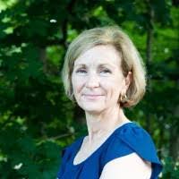 Beth Dunning's Instagram, Twitter & Facebook