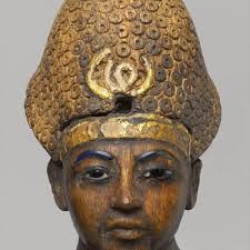 A wooden statue of Amenhotep III , Brooklyn Museum. Medium: Wood, gilded  Dates: ca. 1390-1352 B.C.E. Dynasty: late XVIII Dyansty Period: New Kingdom  The dynamics of permanence and change in Egyptian art