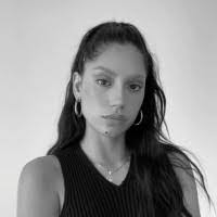 Jill Bone's Instagram, Twitter & Facebook