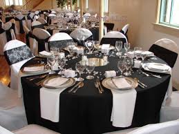 Black And Gold Table Setting Ideas 48 Elegant Black And White Valentines Day Decorating In 2020 White Party Decorations Black And White Party Decorations Black And Gold Party Decorations