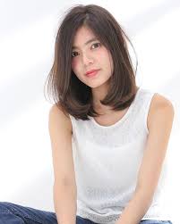 30代のぽっちゃりママに似合う髪型24選 おすすめのヘアスタイルを長さ別にご紹介 folk 女性のヘアスタイル ヘアスタイル 年代別ヘアスタイル