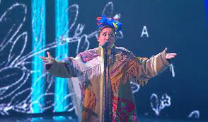 Тогда она впервые представила композицию. Russia Mazinha Will Compete In Eurovision 2021 Listen To Russian Woman Escplus