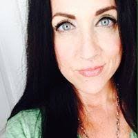 Mitzi Pierce's Instagram, Twitter & Facebook