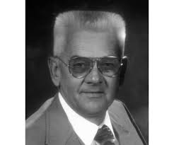 Gerald Strauss Obituary (2017)