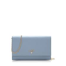 Guess Portemonnaie Schulterriemen Deluxe Leder Erst Die Richtige Tasche Macht Aus Einem Outfit Einen Hingucker Egal Ob U Taschen Designer Taschen Damentaschen