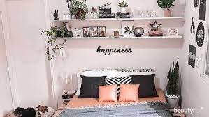 Ada banyak contoh gambar desain kamar minimalis yang menarik untuk anda lihat. 5 Ide Dekorasi Kamar Aesthetics Dengan Daun Plastik