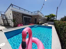 8 ที่พักพูลวิลล่าหัวหินสวยๆ ที่ปาร์ตี้เสียงดังได้สุดเสียง  กับเพลงคาราโอเกะสุดฮิต มาพร้อมกับราคาโปรโมชั่นสุดว๊าว! : ChillNaiD ชิวไหนดี