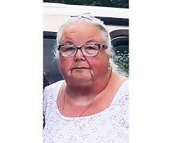 Edie Ellis's Instagram, Twitter & Facebook