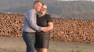 Am vierten sonntag brennen dann alle vier. 4 Hochzeiten Und Eine Traumreise Verpasst Alle Sendungen Clips Und Ganze Folgen Kostenlos Online Anschauen 4 Hochzeiten Und Eine Traumreise Sendung Verpasst