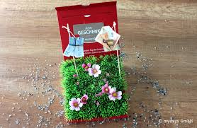 Geldgeschenke geschenkverpackung geld sofa als bastelbogen. Bye Bye Briefkuvert So Verpackst Du Geldgeschenke Wirklich Kreativ Mydays Magazin