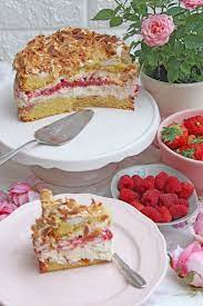 himmelstorte mit erdbeeren und himbeeren rezept lebensmittel essen nachtisch essen leckeres essen