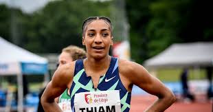 Thiam, victorieuse avec un total de 6791 points, a devancé les néerlandaises anouk vetter (6689 points) et emma oosterwegel (6590). Nafissatou Thiam Ce Sont Peut Etre Mes Derniers Jeux Je Veux M Amuser Comme A Rio Autres Sports 7sur7 Be