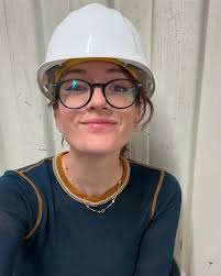 Embroidered plastic take-out container that I found by the side of the road  #hottogo #trashart #embroideryart #sanfranciscoart