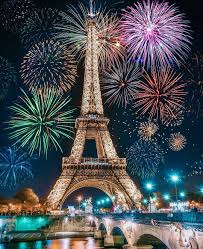 Happy New Year Thank You For Following Us And Continuously Showing Love To France May This New Year Bring A Lot O Paris Wallpaper Eiffel Tower Paris Pictures