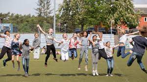 Starting september 2017, bbis welcomes students aged 16 to 19 to embark on the diploma programme for a multidimensional. Berlin Brandenburg International School Bbis Live Stream Youtube