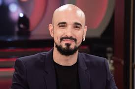 Abel Pintos hizo un importante anuncio tras agotar 12 funciones en la  ciudad de Buenos Aires