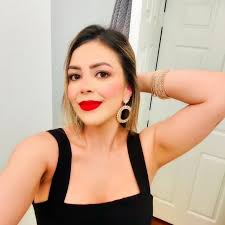 Alguna girl 🇺🇸🇪🇸 que quiera ser embajadora de una marca internacional  de nutrición, skincare y maquillaje?💖🥳🙌🏻✨