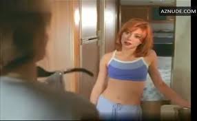 Alyson Hannigan Breasts scenes in Hayley Wagner, Star - UPSKIRT.TV