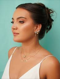 Leveza que pousa, liberdade que brilha. Flutua é a joia que lembra que o  melhor do ano também acontece por dentro.