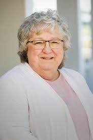 Joni Engel's Instagram, Twitter & Facebook