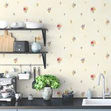 La tapisserie est idéale pour habiller un mur, pour lui donner un peu plus de vitalité ! Papier Peint Lavande Et Coqielicot Blanc Rouge Intisse Cuisine Et Bain Leroy Merlin