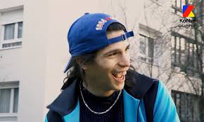 His first name moha is derived from his birth name mohamed and la squale is the nickname of his big brother in the neighborhood. Video Une Journee Avec Moha La Squale Le Tres Reussi Reportage De Konbini