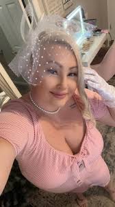 Just a princess having her magical tea party ☕💎👸