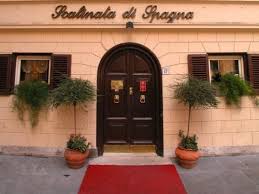 Il consolato svolge anche un ruolo importante nello sviluppo commerciale, negli affari culturali e stabilisce contatti con la stampa locale. Hotel Scalinata Di Spagna Rom Buchen Sie Jetzt