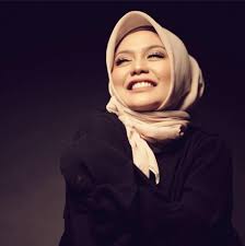 Jadi, saya memilih merahsiakan identiti si dia. Gara Gara Gurauan Mengenai Bermadu Zulin Aziz Berbalah Dengan Netizen