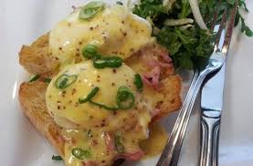 Eggs Benedict With Whole Grain Mustard Hollandaise Eggs Benedict Recipe For Hollandaise Sauce Sauce Recipes