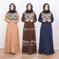 Bahan baby terry adalah jenis kain yang terbuat dari serat kapas untuk membuat sweater, hoodie babyterry juga sering dikenal dengan nama lain seperti : Milea Dress Bahan Babyterry Hq Kombinasi Tenun Halus Bertali Belakang Di Solo Tribunjualbeli Com